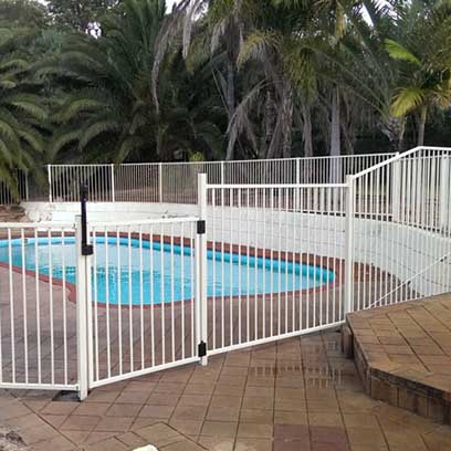 Double rail fencing

